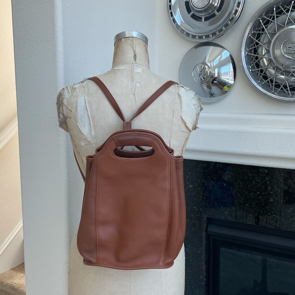 Vintage Coach drawstring backpack tan leather